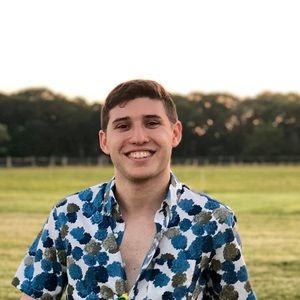 Meet your Posher, Devin